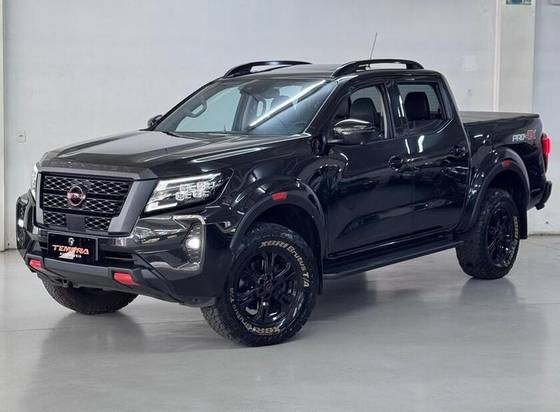 NISSAN FRONTIER 2.3 16V TURBO DIESEL PRO4X CD 4X4 AUTOMÁTICO NISSAN FRONTIER 2.3 16V TURBO DIESEL PRO4X CD 4X4 AUTOMÁTICO